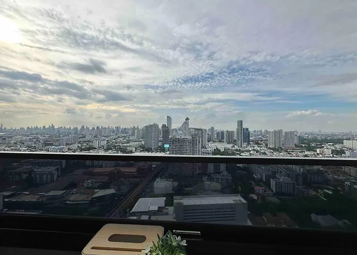 S87 新房ramada Sukhumvit Bts 1bed Gym Swimming Wifi バンコク都