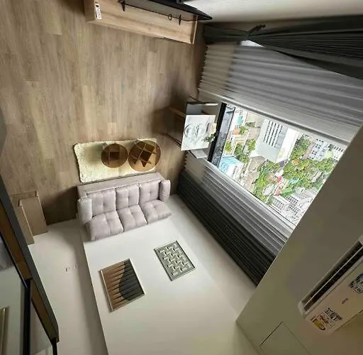 アパート S87 新房ramada Sukhumvit Bts 1bed Gym Swimming Wifi *