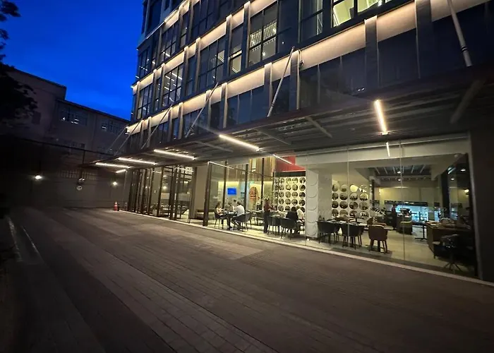 アパート S87 新房ramada Sukhumvit Bts 1bed Gym Swimming Wifi *